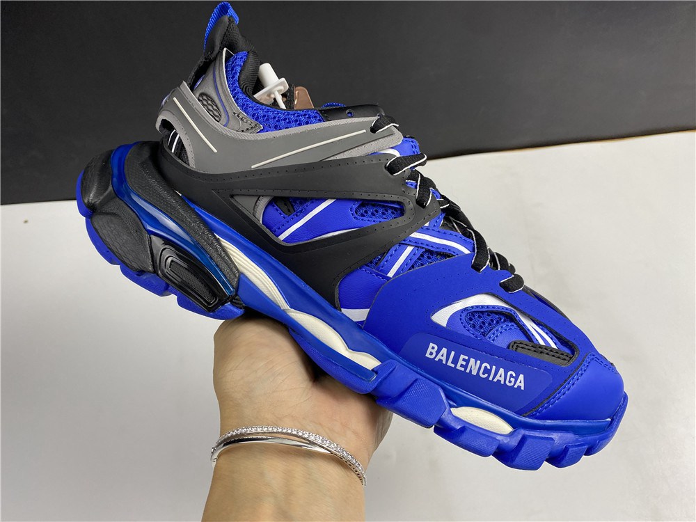 TRACK SNEAKER